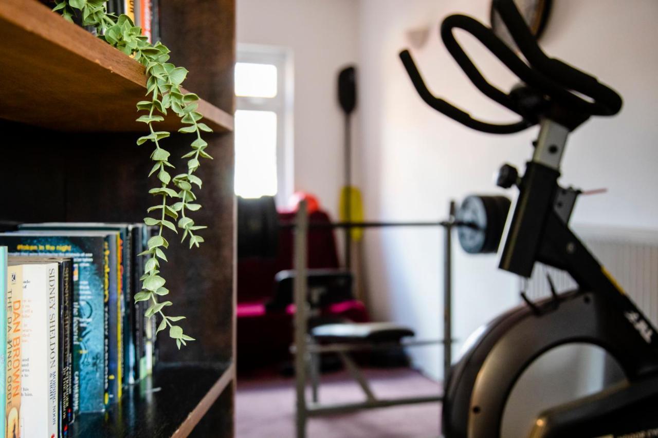 Chichester Retreat House With Free Parking Esterno foto