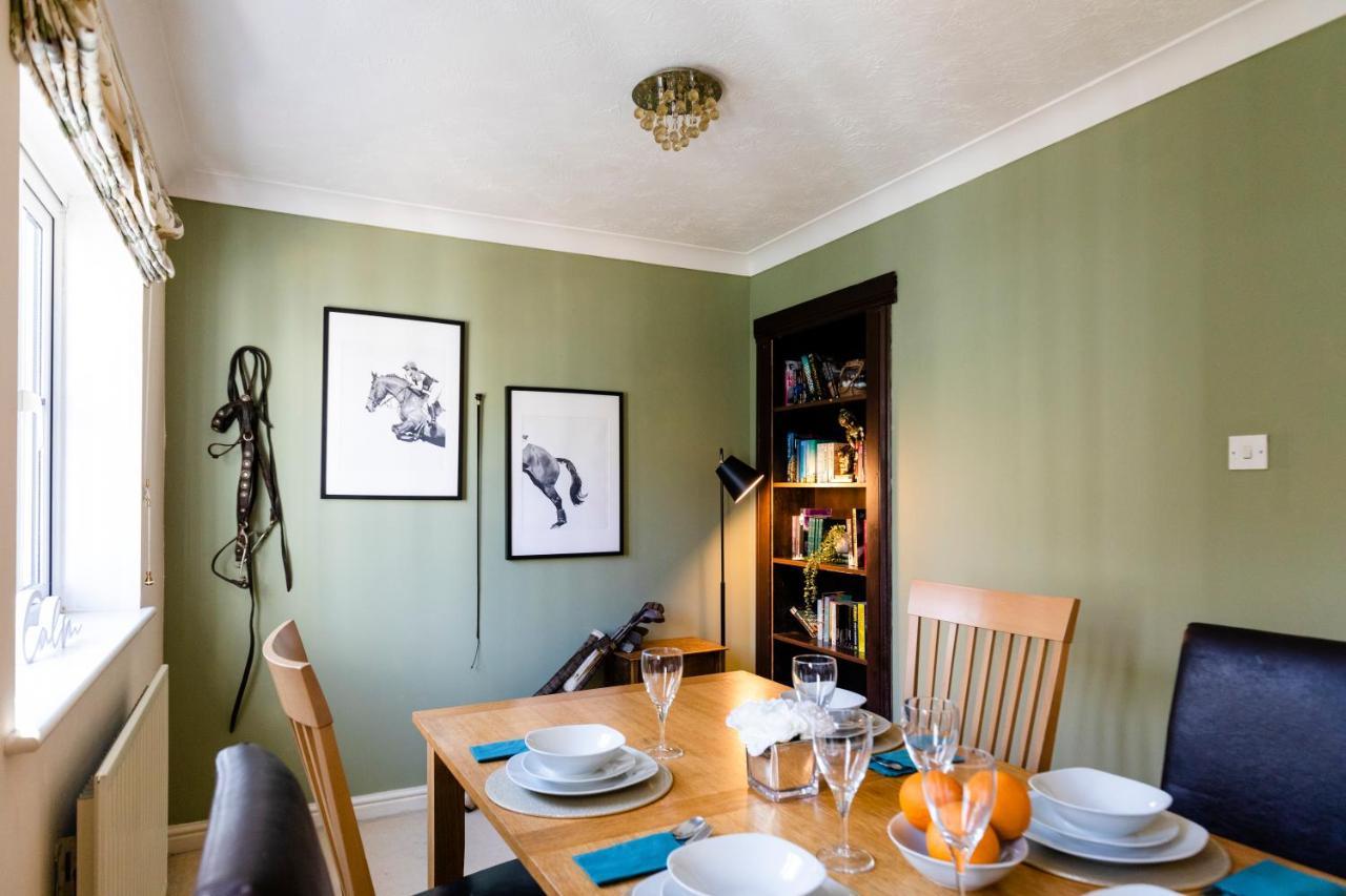 Chichester Retreat House With Free Parking Esterno foto
