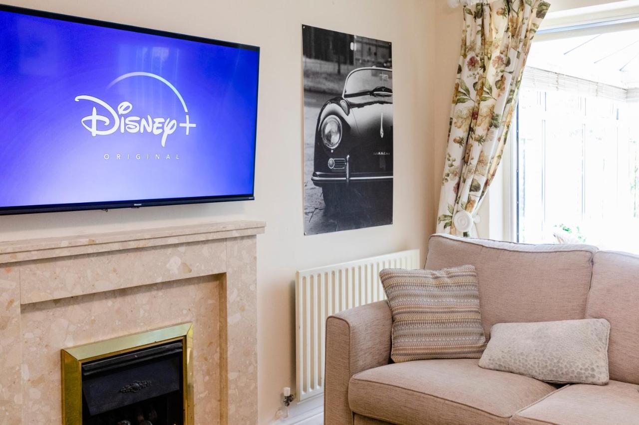 Chichester Retreat House With Free Parking Esterno foto