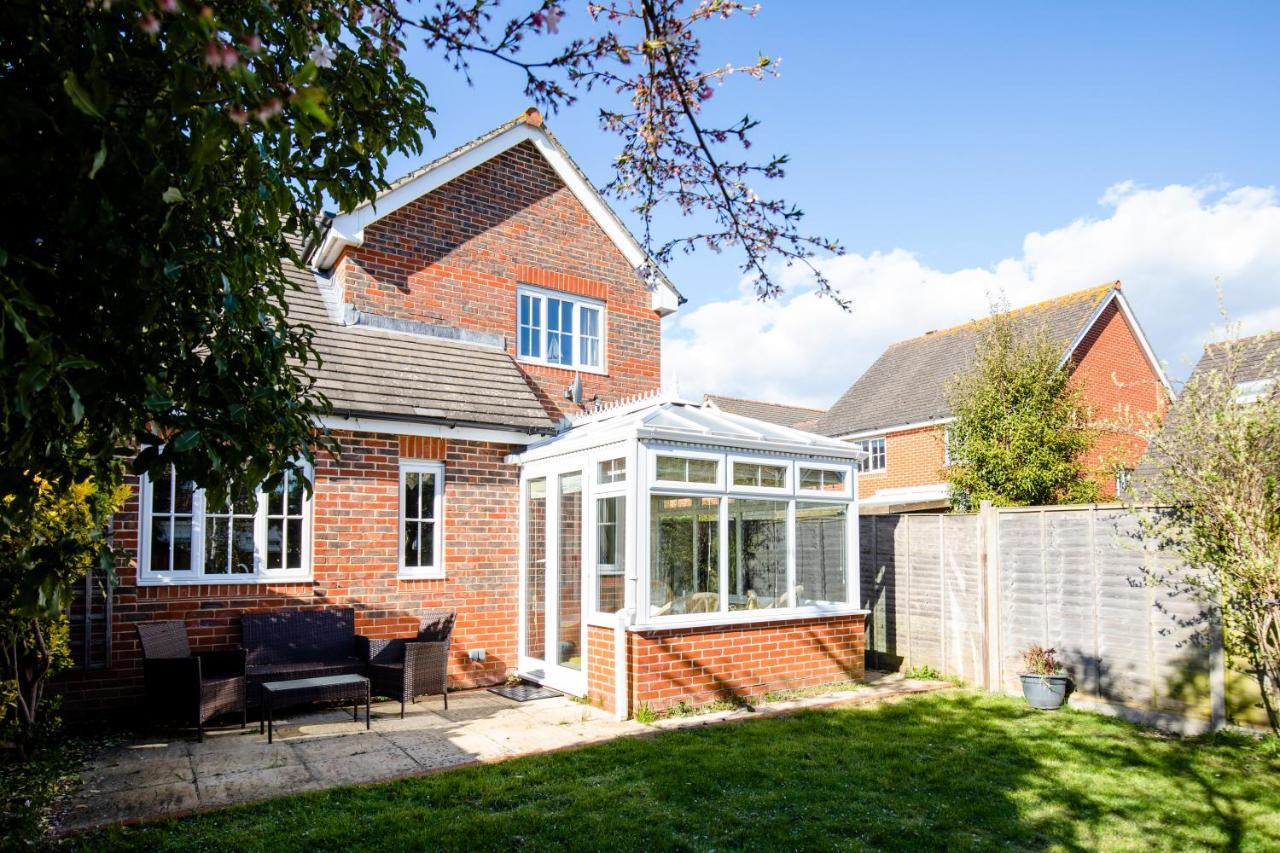Chichester Retreat House With Free Parking Esterno foto