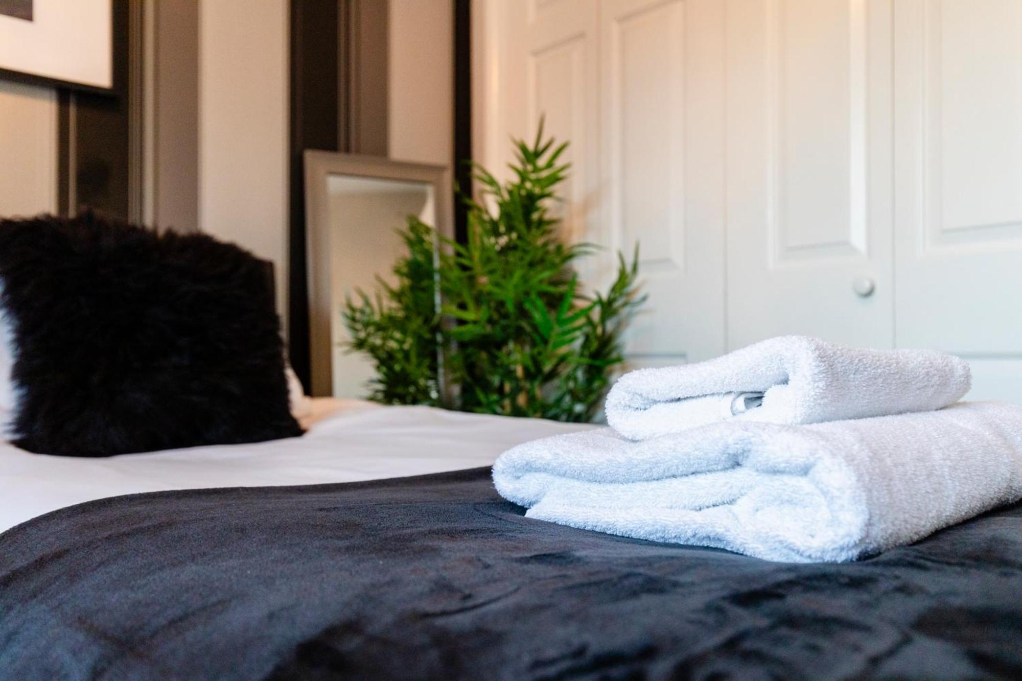 Chichester Retreat House With Free Parking Esterno foto