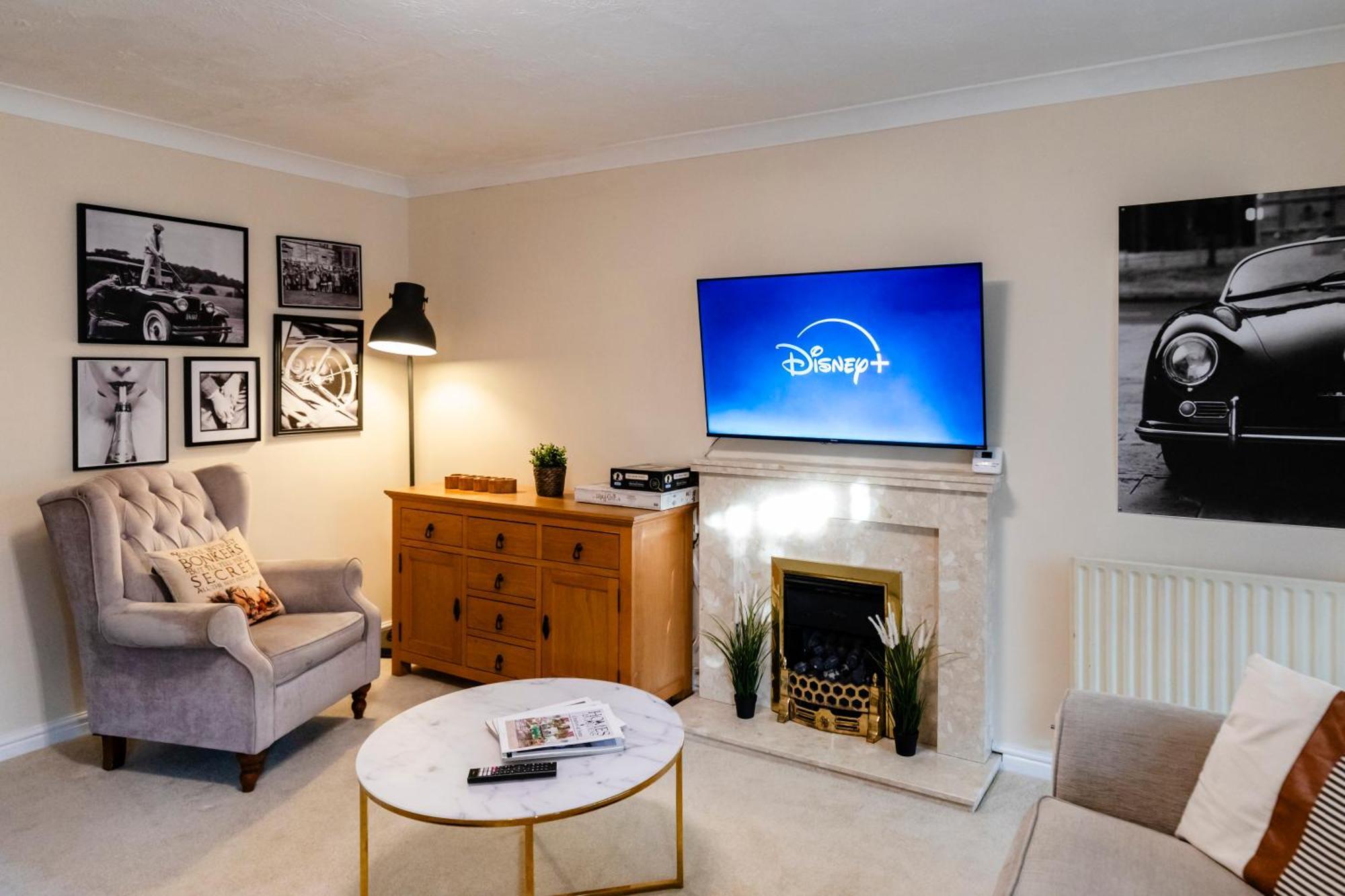 Chichester Retreat House With Free Parking Esterno foto